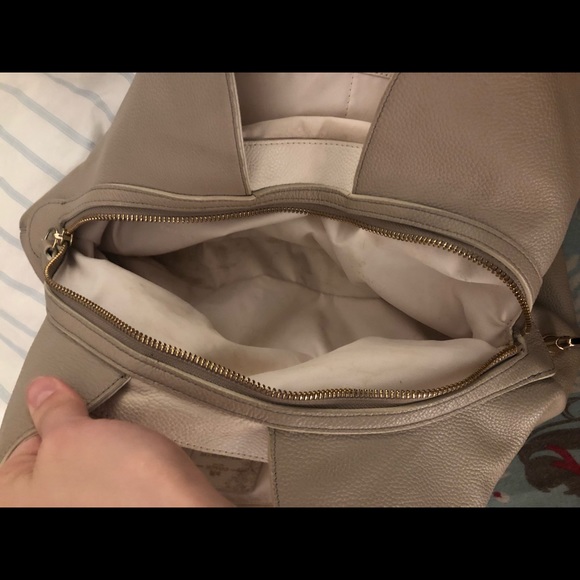 Authentic Coach Purse *SALE TODAY ONLY* - Picture 4 of 8